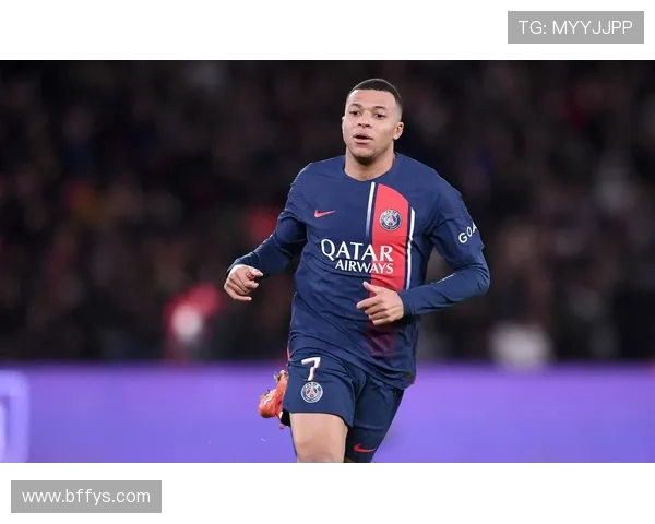 姆巴佩建功助巴黎险胜朗斯 大巴黎力克劲敌继续稳居积分榜榜首 姆巴佩建功助巴黎险胜朗斯 大巴黎力克劲敌继续稳居积分榜榜首