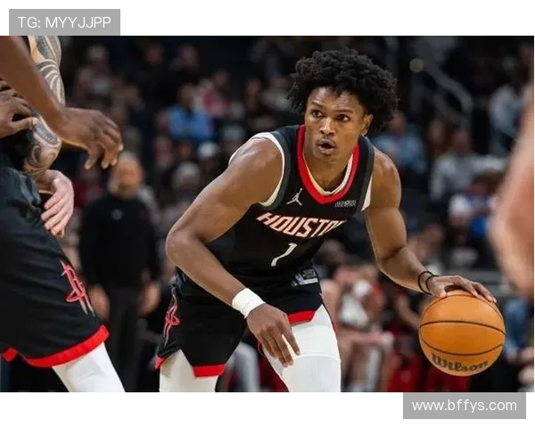 乌度卡称赞阿门表现出色助攻篮板双双亮眼并成功限制布克