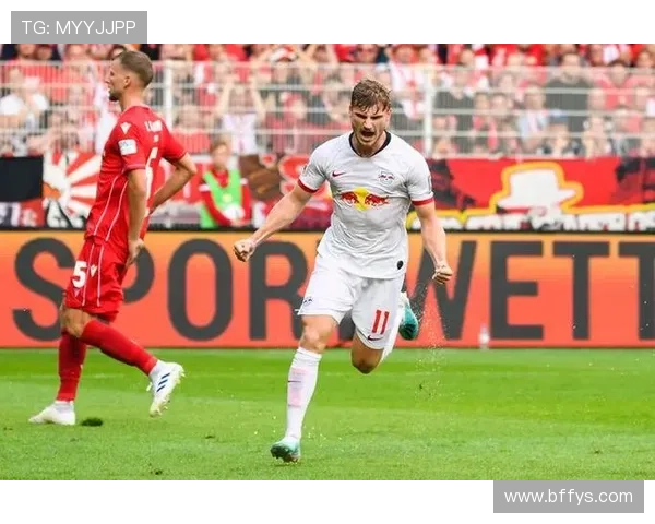 德甲联赛综述拜仁轻取多特蒙德莱比锡顺利取胜药厂意外失分